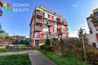 Nabízíme k pronájmu pěkný, cihlový byt 1+kk ve 3.NP cihlovéh