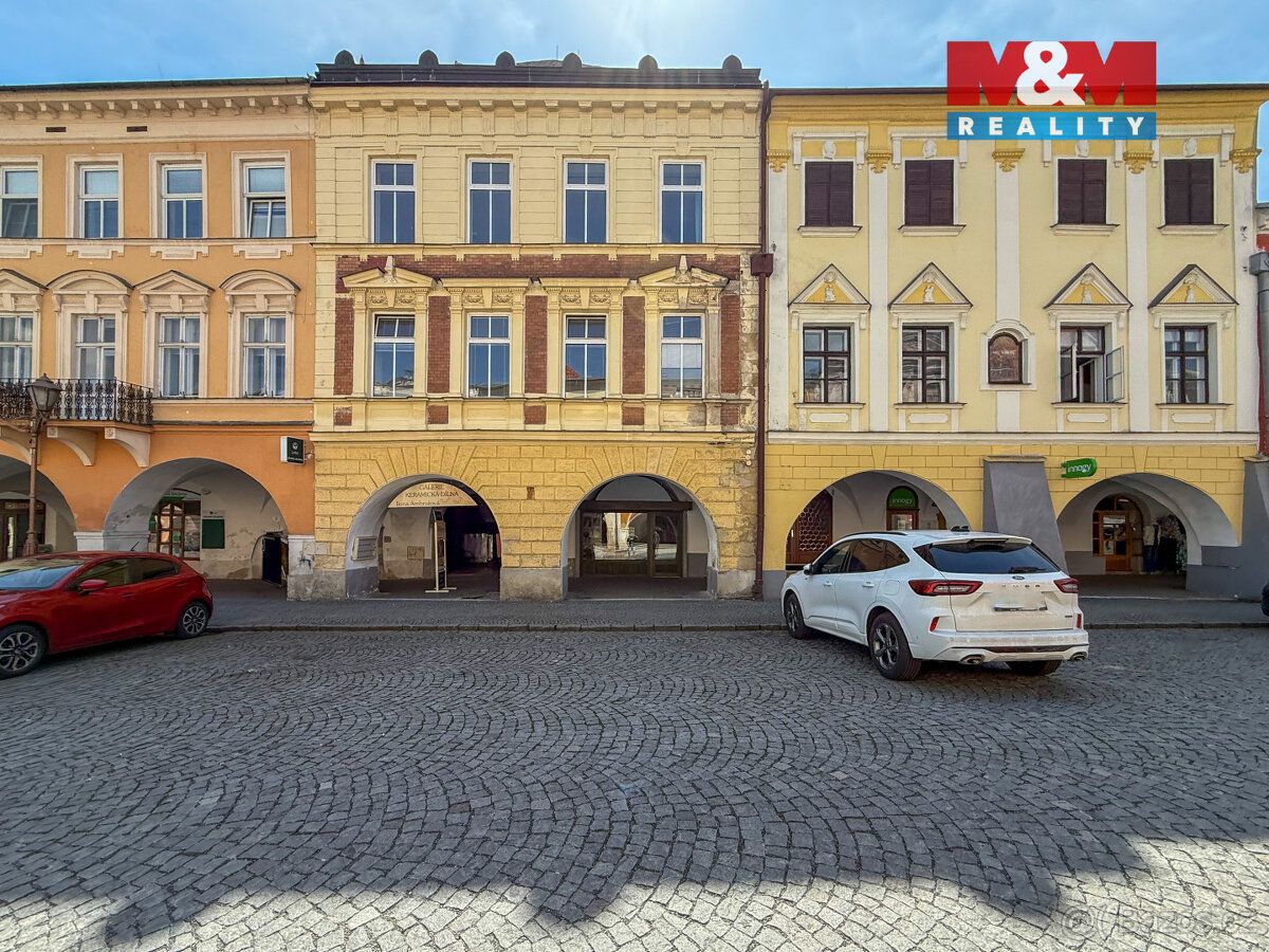 Nabízíme k pronájmu obchodní nebo kancelářský prostor přímo 