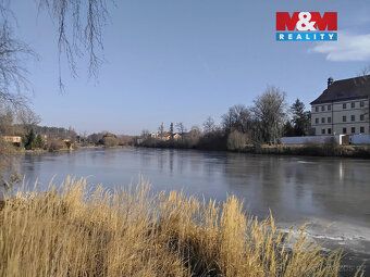 Nabízíme k prodeji pozemek o výměře 1266 m² určený k výstavb