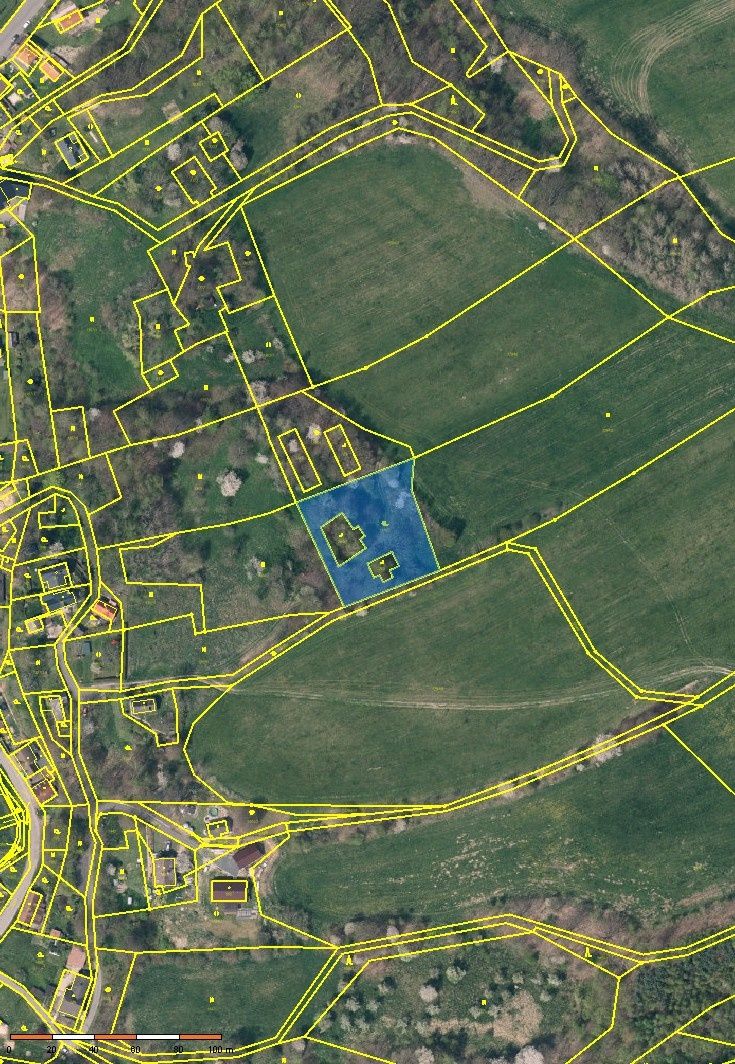 Nabízíme k prodeji krásný pozemek o rozloze 2812 m², situova