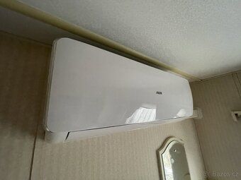Prodám mobilheim Saphire. 10 x 3 m. Velmi dobrý stav, Obývac