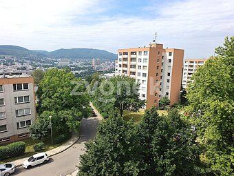 Ev.č. ZL04749 Nabízíme k pronájmu světlý a velmi příjemný by
