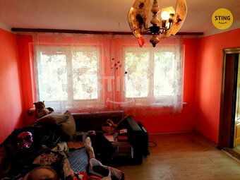 Nabízíme ke koupi přízemní rodinný dům o dispozici 5+1 v Jak