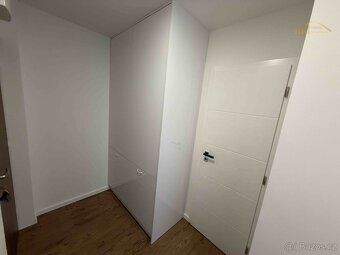Pronájem krásného bytu 1+1 se zasklenou lodžií, 40,68 m², Ba