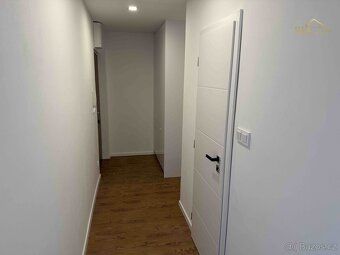 Pronájem krásného bytu 1+1 se zasklenou lodžií, 40,68 m², Ba
