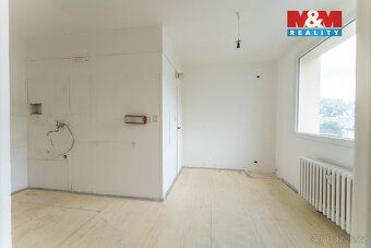 Prodej bytu 2+1 s balkonem, 66 m², Poštovní 625, Desná
Nabíz