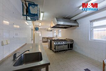 Unique property (civic amenities facility) in a quiet part of Střížov in Františkovy Lázně, represents an ideal…