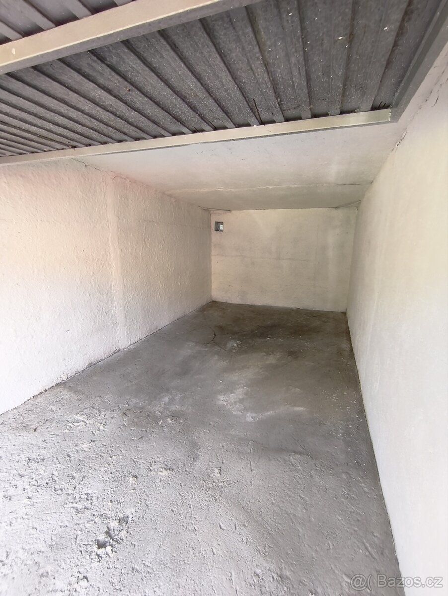 Prodám garáž v Toužimi, ul Plzeňská o výměře 19 m² v klidné 