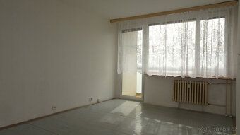 Pronájem bytu 1+1 v družstevním vlastnictví s lodžií, který 