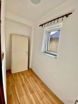 Pronájem bytu 1+1, 46 m²
Nabízím k pronájmu byt o dispozici 