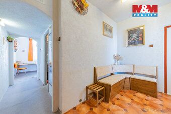 Nabízíme k prodeji byt 2+1 s balkonem v Aši. Byt se nachází 