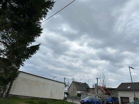 Dobrý den, nabízím k pronájmu reklamní plochu na zdi. Lukrat