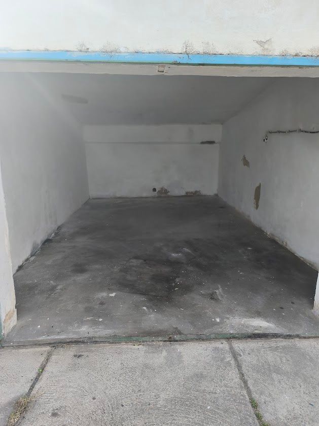 Nabízím dlouhodobý pronájem čisté a velké garáže v ul. Mlado