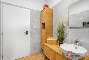Prodej, domy/rodinný, 80 m2, 2. polské armády 609, 40801 Rum