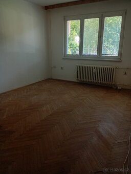 Nabízím k pronájmu přízemní byt 1+1 o výměře 36 m² na adrese