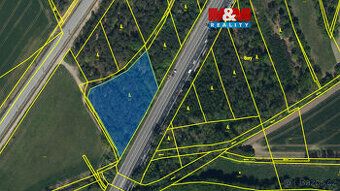 Nabízíme k prodeji 1/2 pozemků o výměře 3 361 m² (polovina z