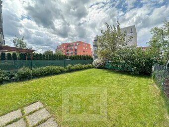 Nabízíme k pronájmu byt 1+KK o velikosti 25 m2 Praha - Hosti
