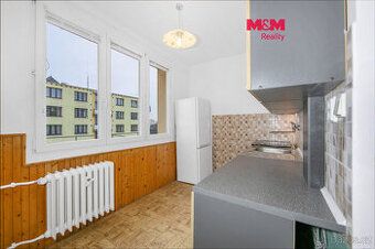 Nabízíme k pronájmu byt 2+1 o velikosti 56 m2. Byt je plně v
