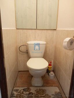 Nabízíme k pronájmu zařízenou garsonieru o velikosti 25 m², 