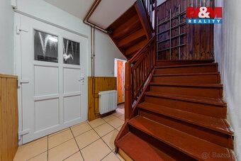 Hledáte místo, kam utéct z města, trávit víkendy u lesa a pá