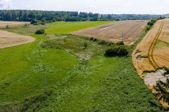 Ve výhradním zastoupení nabízíme k prodeji pozemek o výměře 