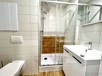 Nabízím k pronájmu moderní a světlý byt 2+kk o výměře 42 m² 