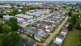 Na prodej řadová cihlová garáž na vlastním pozemku o výměře 