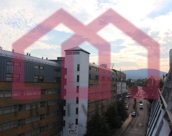 Pronájem bytu o velikosti 1+kk s příslušenstvím a balkonem o