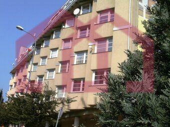 Pronájem bytu o velikosti 1+kk s příslušenstvím a balkonem o