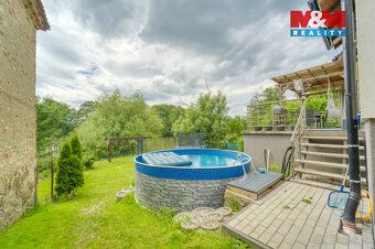Nabízíme k prodeji moderní rodinný dům o dispozici 6+kk a už