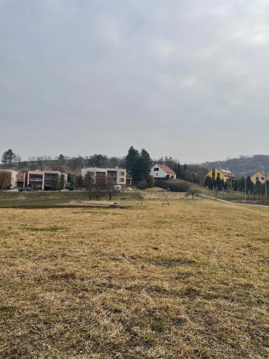Prodám stavební pozemky na k.ú. Milešovice. Jedná se o p.č. 