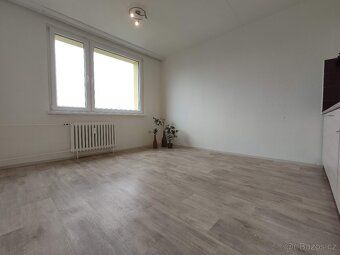 Nabízíme k pronájmu malý útulný byt 1+kk o ploše 20 m² v 7. 