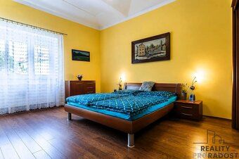 We offer for rent a multifunctional former mill property in an attractive part of Prague - Pisnice, which combines…