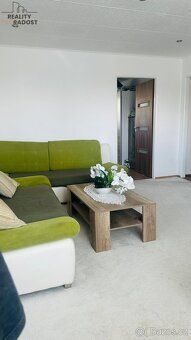 Ve výhradním zastoupení Vám nabízíme hezký byt 3+1+balkon v 