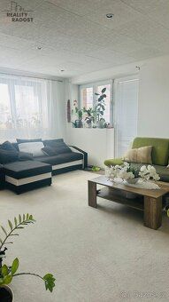 Ve výhradním zastoupení Vám nabízíme hezký byt 3+1+balkon v 
