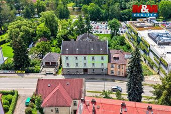 Nabízíme k pronájmu prostorný zděný byt 2+1 o výměře 70 m², 