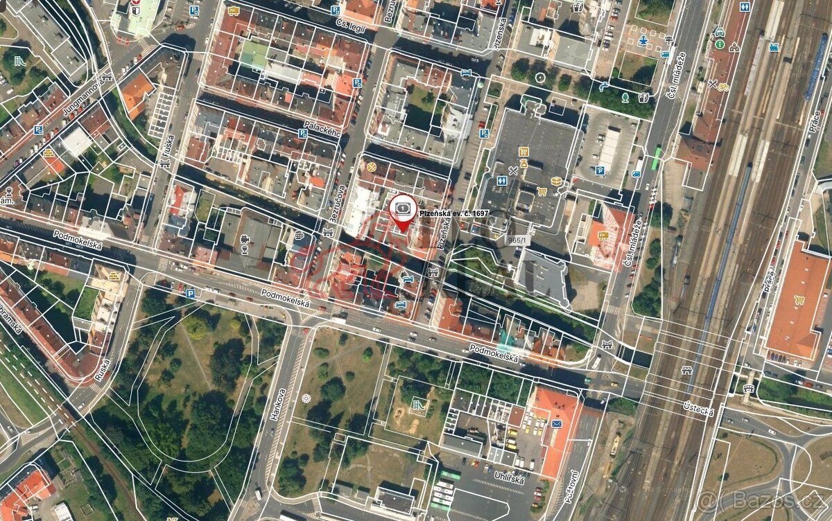 Nabízím k prodeji prostornou garáž o velikosti 36 m² v atrak