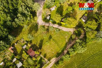 Nabízíme k prodeji krásnou zahradu o rozloze 400 m² v atrakt