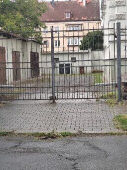 Nabízíme k pronájmu garáž v garážovišti na Vojanově ul. v Op