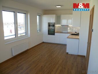 Wynajmę mieszkanie 2+1 o powierzchni użytkowej 58 m² w spokojnej części miejscowości Trzebionica.