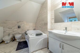 Nabízíme k pronájmu nadstandardní rodinný dům o dispozici 4+