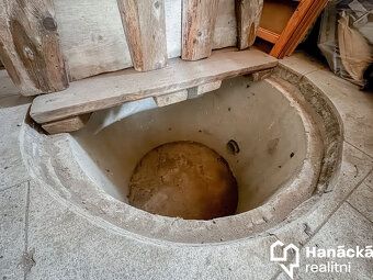 Nabízíme k prodeji garáž v Jeseníku na ulici Husova, která j