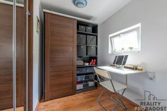 Nabízíme k prodeji prostorný rodinný dům 7+2 v klidné části 