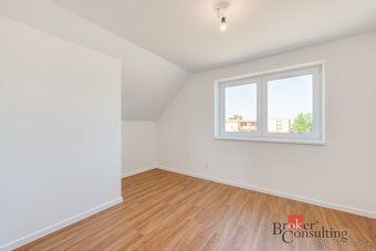 Sprzedam nowy dom jednorodzinny 4+pok., 127 m², działka 467 m², Chotětov