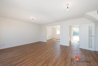 Sprzedam nowy dom jednorodzinny 4+pok., 127 m², działka 467 m², Chotětov