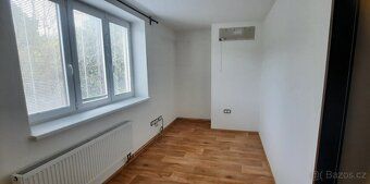 Rádi bychom Vám představili k pronájmu byt 6+1 v RD, s bazén