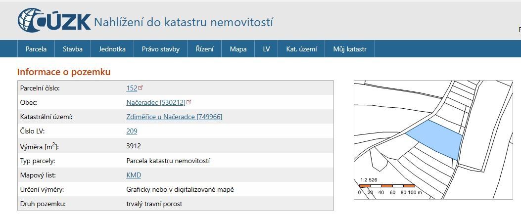 Prodám louku, přes kterou teče potok a je zde vhodné místo p