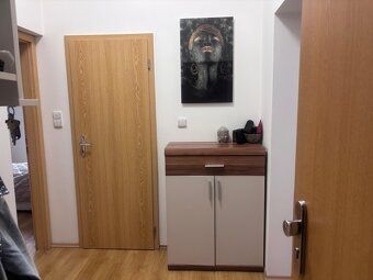 Nabízím k prodeji útulný a světlý byt 2+kk v klidné lokaltě 