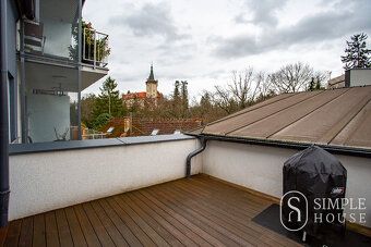 ID zakázky: G1161
Nabízíme k pronájmu světlý, moderně zaříze