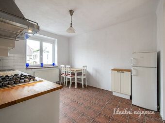 K dlouhodobému podnájmu nabízíme moderní byt o dispozici 2+1